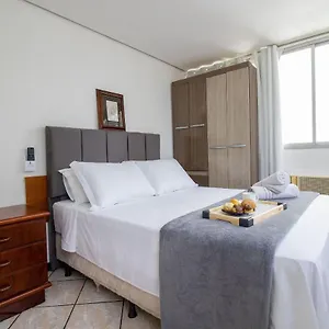 Apartamento Clr81 - Calçadão, 1 Climatizado, 70 Metros Da Areia Da Praia, Garagem, Wi-fi, Balneário Camboriú